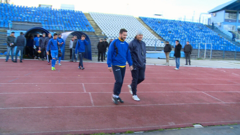 Echipa FC "U" Craiova, evacuata de la stadionul „Ion Oblemenco” Imagine