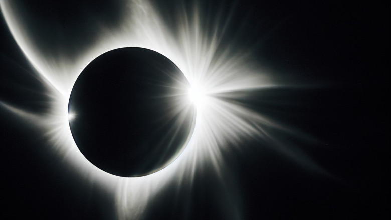 Eclipsele totale de Soare vor fi candva imposibil de admirat de pe Pamant Imagine