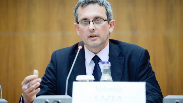 Economistul-sef al BNR: Cresterea economica nu se obtine prin politici monetare si fiscale relaxate Imagine