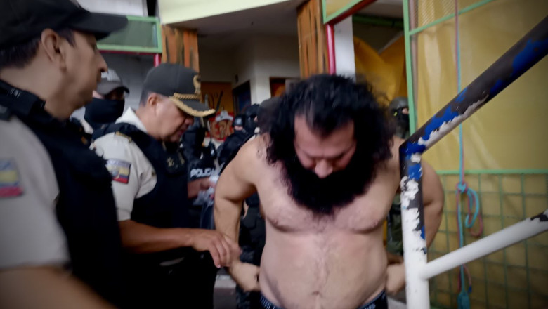 Ecuador a trimis 4.000 de soldati si politisti ca sa-l extraga pe seful gruparii "Los Choneros" dintr-o inchisoare Imagine