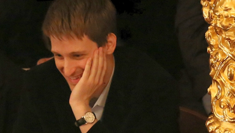 Edward Snowden, vazut la Teatrul Balsoi. Este prima aparitie publica a fostului spion NSA de cand s-a refugiat in Rusia Imagine