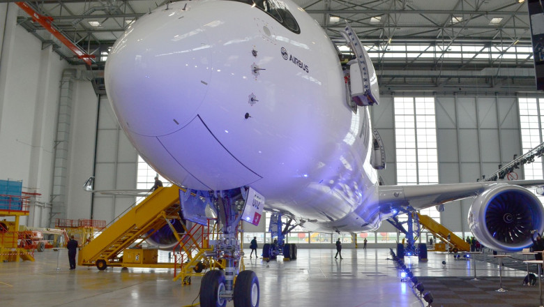 Efecte ale tarifelor lui Trump: Producatorul francez de avioane Airbus vrea sa prioritizeze livrarile catre clientii din afara SUA Imagine
