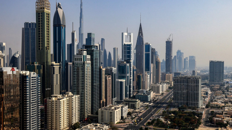Efectul masurilor fiscale ale Guvernului Ciolacu: ”Exista o crestere a cererilor de infiintare de firme pentru Dubai” Imagine