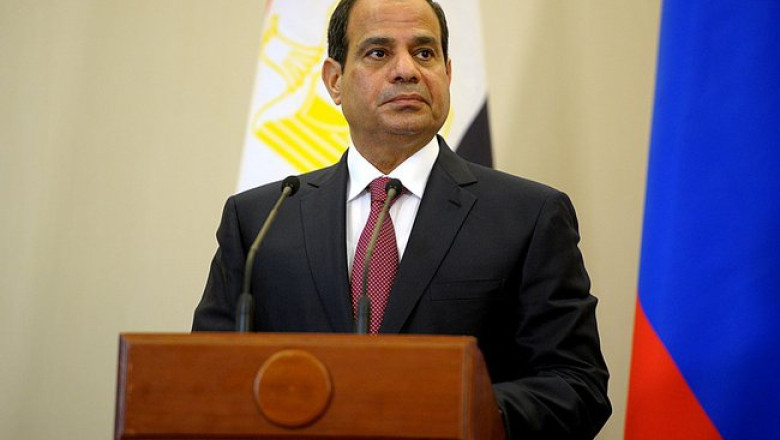 Egiptul a bombardat tinte ale Statului Islamic in Libia, dupa decapitarea celor 21 de crestini Imagine