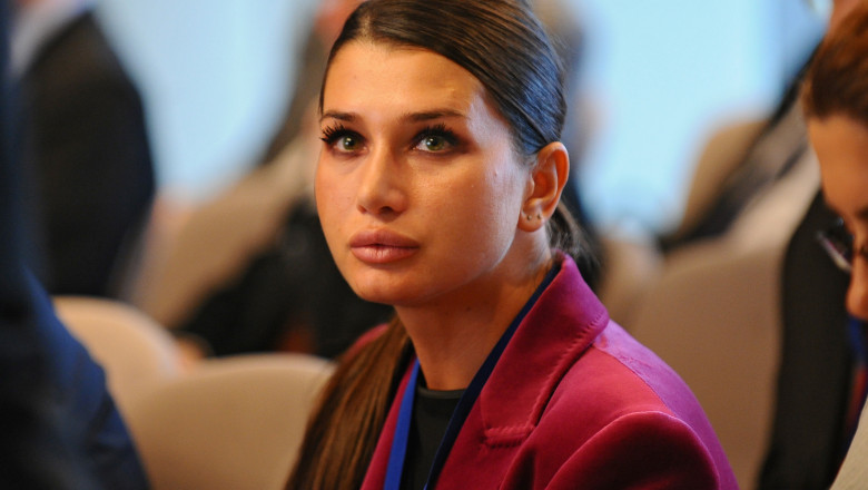 Elena Basescu: „Penibilul si-a atins aseara apogeul prin ruperea USL” Imagine