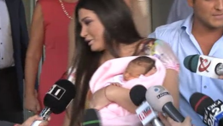 Elena Basescu si fetita ei au fost externate Imagine