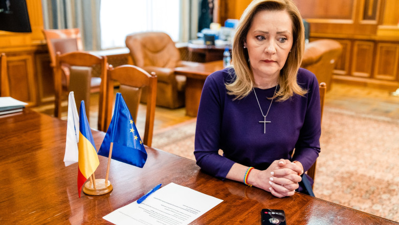Elena Lasconi a vorbit la telefon cu presedinta Georgiei: Am convenit sa ducem, alaturi de Republica Moldova, lupta cu propaganda rusa Imagine