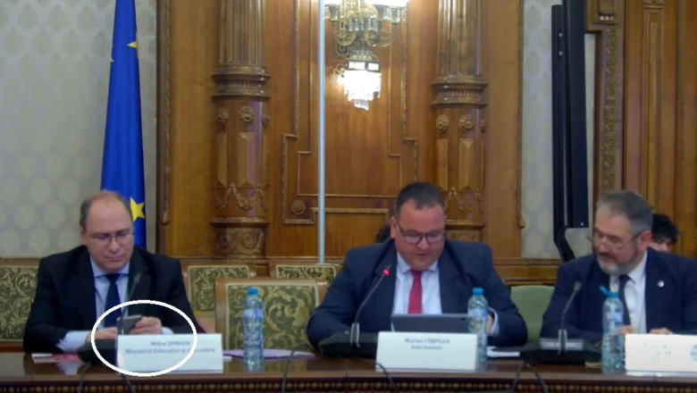 Eleva de clasa a V-a, discurs in lacrimi despre presiunea din scoala, in timp ce ministrul Educatiei statea pe telefon
