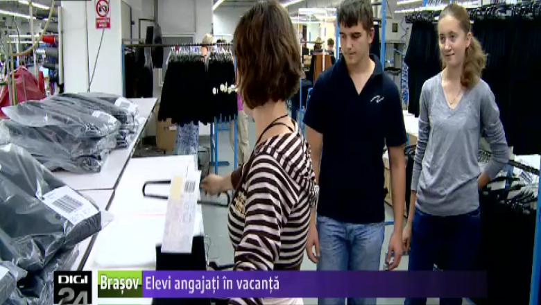 Elevi angajati in vacanta  Imagine