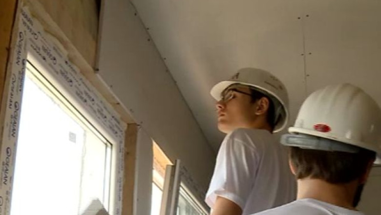 Elevi austrieci fac voluntariat in Romania pentru o nota buna la bacalaureat Imagine