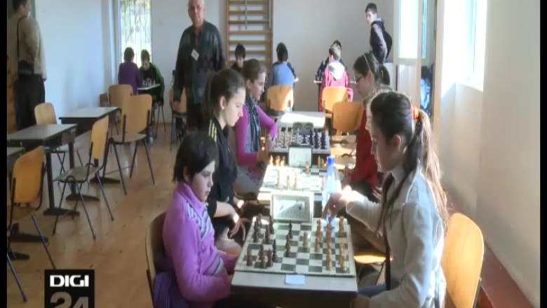 Elevii bihoreni, pe podium la nationalele scolare de sah Imagine
