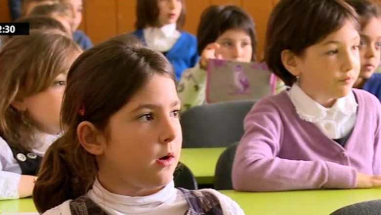 Elevii de clasa a II-a, la primul examen. Invatatorii spun ca gradul de dificultate a fost ridicat Imagine