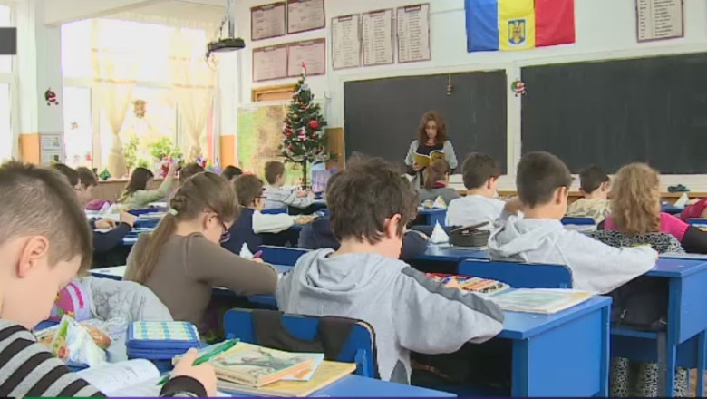 Elevii primesc mere de saptamana viitoare Imagine