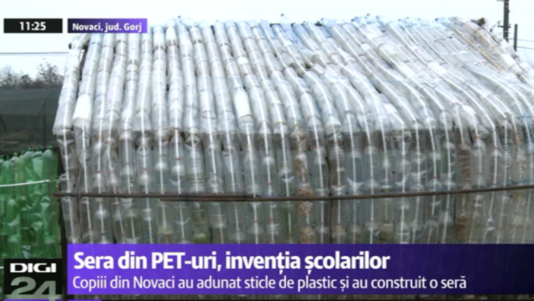 Elevii unei scoli din Gorj au construit o sera din sticle de plastic Imagine