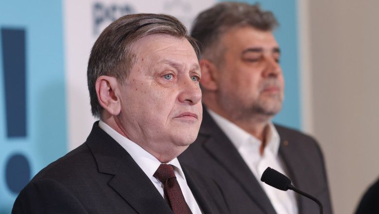 Eliminarea lui Crin Antonescu, a doua lovitura pentru coalitie. Guvernul Ciolacu, lasat intr-o pozitie mai fragila, scrie Bloomberg Imagine