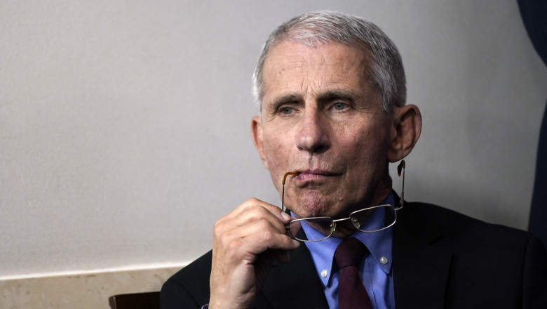 Elon Musk il ataca virulent pe Anthony Fauci: "Inca un lockdown, regele meu" Imagine