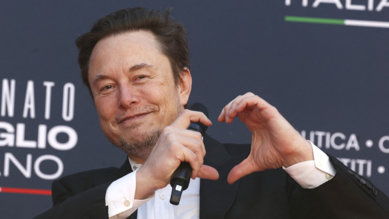 Elon Musk, plin de voie buna la conferinta partidului de extrema dreapta condus de Meloni: „Faceti mai multi italieni” Imagine