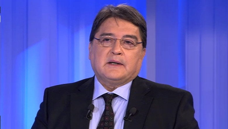 Emil Hurezeanu, despre vocatia lipsei de pragmatism a dreptei Imagine