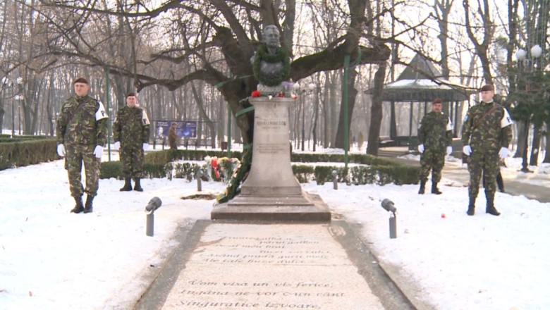 Eminescu, dat uitarii. Iesenii, pusi in dificultate cand trebuie sa recite cateva versuri Imagine