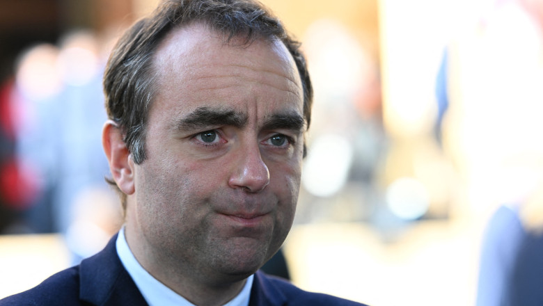 Emmanuel Macron l-a nominalizat pe Sebastien Lecornu pentru postul de premier, la patru zile de la demisia sa din aceasta functie Imagine