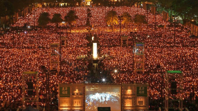 „Erau pregatiti sa nu se mai intoarca”. Priveghi impresionant cu zeci de mii de lumanari la Hong Kong, la 25 de ani de la macelul din Piata Tien An Men Imagine