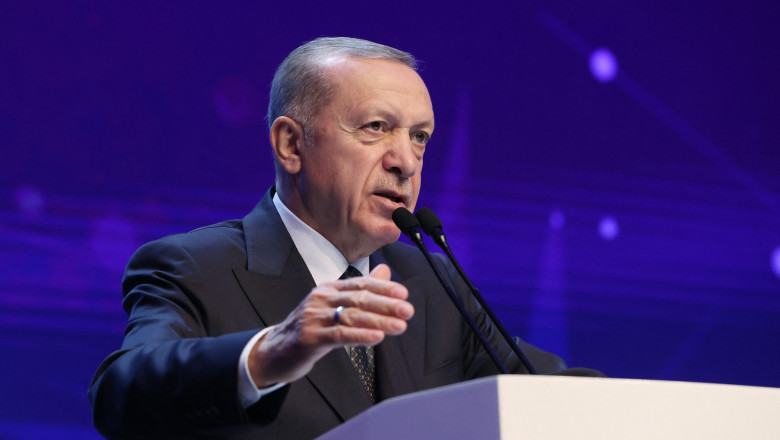 Erdogan ameninta Atena cu rachetele Taifun: „Ii sperie pe greci/ Daca nu stati calmi, Turcia nu va ramane martora” Imagine