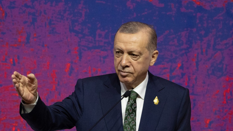 Erdogan anunta un atac terestru impotriva militantilor kurzi din Siria: Ii vom elimina cu tancurile noastre, cu soldatii Imagine