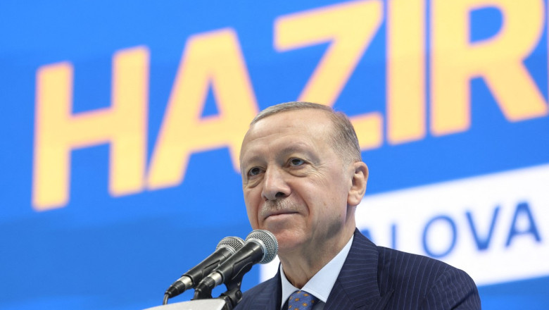 Erdogan continua sa „puna paie pe foc” in relatia cu Israelul si ii transmite condoleante liderului teroristilor Hamas Imagine