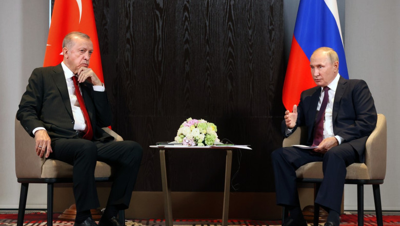 Erdogan sustine ca Rusia trebuie sa returneze teritoriile ocupate in Ucraina, inclusiv Crimeea. El a dezvaluit ce a vorbit cu Putin Imagine