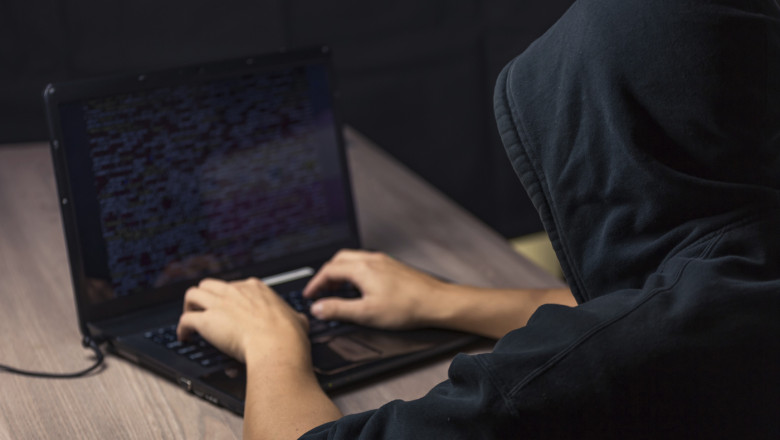 Escrocii folosesc videoclipurile de pe retelele sociale pentru a-ti clona vocea, e nevoie de doar 3 secunde. Cum te poti proteja Imagine