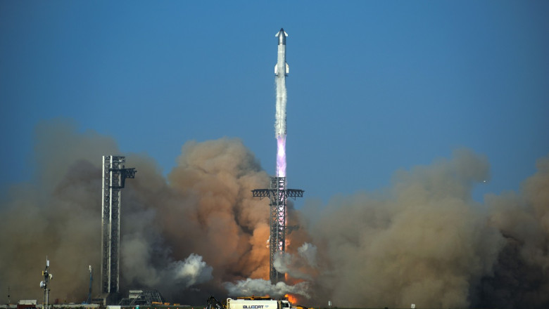 Esec pentru Elon Musk: Cea mai mare racheta a companiei SpaceX, Starship, a explodat deasupra Oceanului Indian Imagine