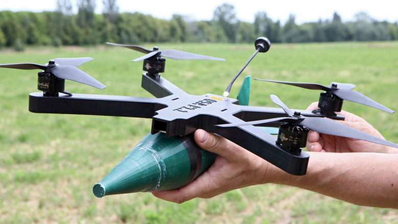 Este considerat cel mai letal pilot de drone kamikaze din Ucraina. "Nu am intalnit pe nimeni care sa fi produs mai multe distrugeri' Imagine