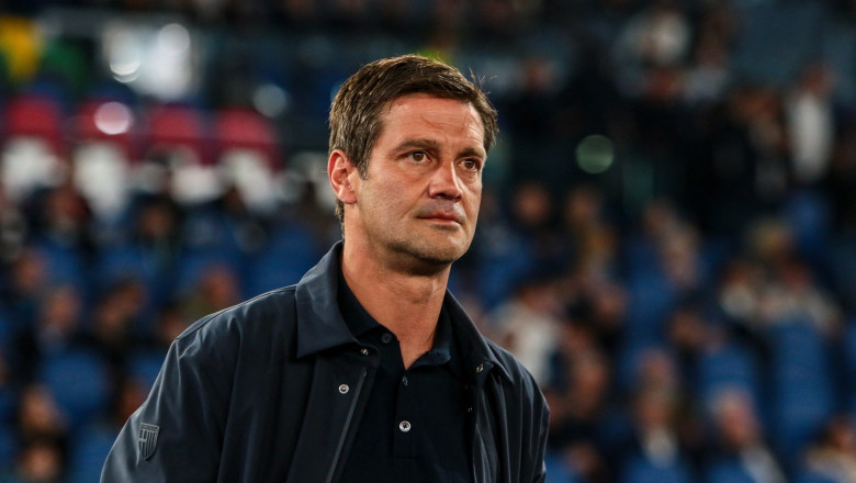 Este oficial: Cristi Chivu a semnat cu Inter. Cat va cistiga romanul pe banca nerazzurrilor Imagine