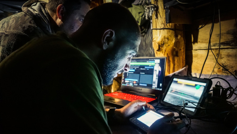 „Este un razboi al dronelor acum”. Cum reuseste tehnologia sa schimbe tacticile si logistica pe frontul din Ucraina Imagine