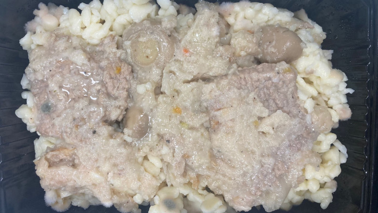 „Esti ceea ce le servesti pacientilor tai”. Ministrul Sanatatii a postat poze cu mancarea pacientilor de la un spital de urgenta Imagine