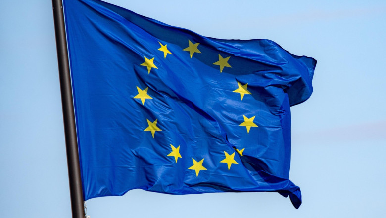 Eurobarometru. Cati dintre cetatenii UE sustin achizitionarea si furnizarea de arme pentru Ucraina Imagine