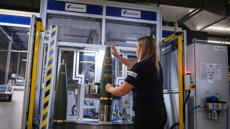 Europa cauta zeci de mii de muncitori pentru industria de armament, dar tinerii refuza ofertele Imagine