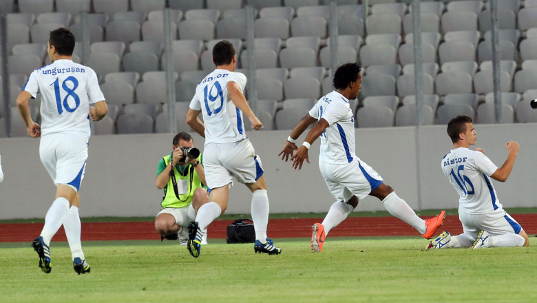 EUROPA LEAGUE. Pandurii a invins pe Hapoel la Tel Aviv, 2-1, si s-a calificat in play-off Imagine