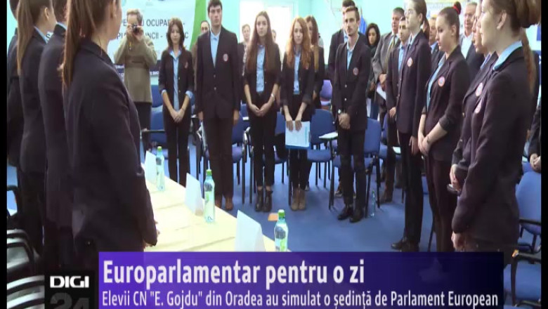 Europarlamentar pentru o zi. Elevii unui liceu oradean au simulat o sedinta de Parlament European Imagine