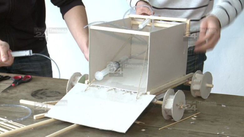 European BEST Engineering Competition: patru echipe de studenti, 24 de ore de munca si multe provocari  Imagine