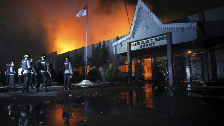 Evadare in masa: 240 de prizonieri au scapat dintr-o inchisoare din Indonezia Imagine