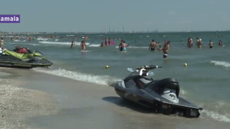 Evadare la mare. Plajele din Mamaia au inceput sa se populeze Imagine