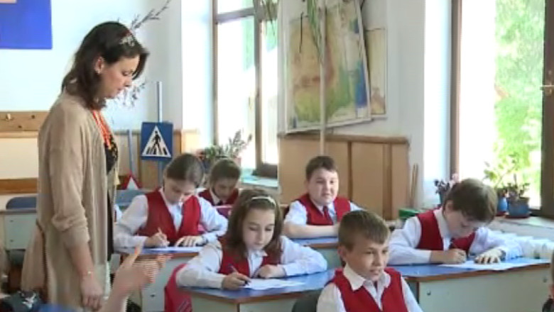 Evaluare nationala la clasa a patra. In judetul Iasi, peste opt mii de copii participa la examene Imagine