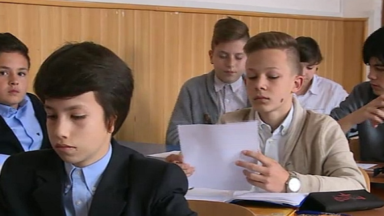 Evaluarea Nationala 2014, la final. Elevii claselor a VI-a sustin testul la Matematica si Stiinte ale naturii Imagine