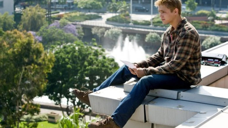 Evan Ellingson a murit. Actorul din serialul „CSI: Miami” si „My Sister's Keeper” avea 35 de ani Imagine