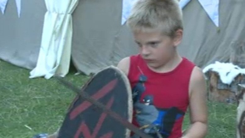 Evul Mediu, adus la Brasov. Mii de turisti au venit la Festivalul Turnirul Cetatilor Imagine