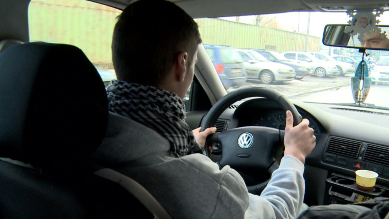 Examen greu de trecut. Trei sferturi dintre cei care au facut scoala de soferi in 2014 nu au obtinut permis Imagine