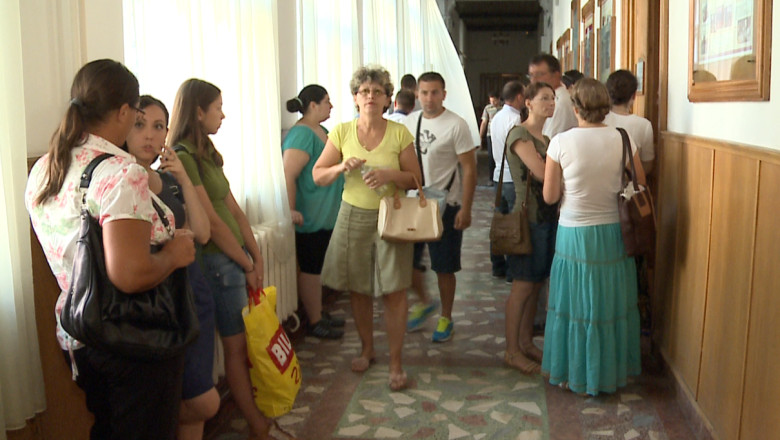 Examen pentru profesori. Peste 430 de dascali din Iasi sustin luni definitivatul Imagine