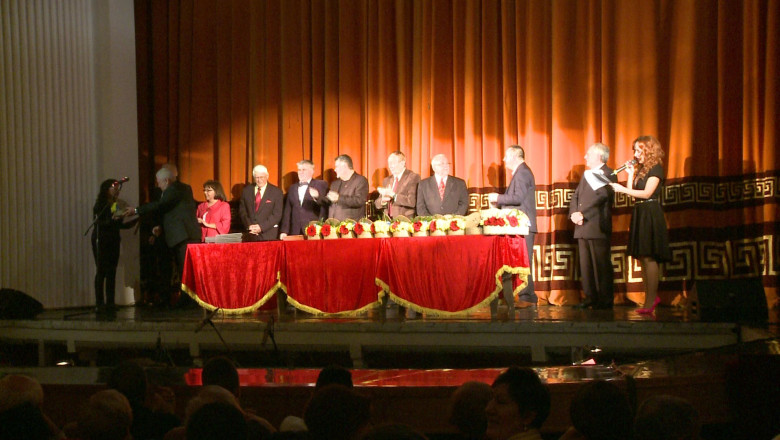 Excelenta, premiata de Primarie Imagine