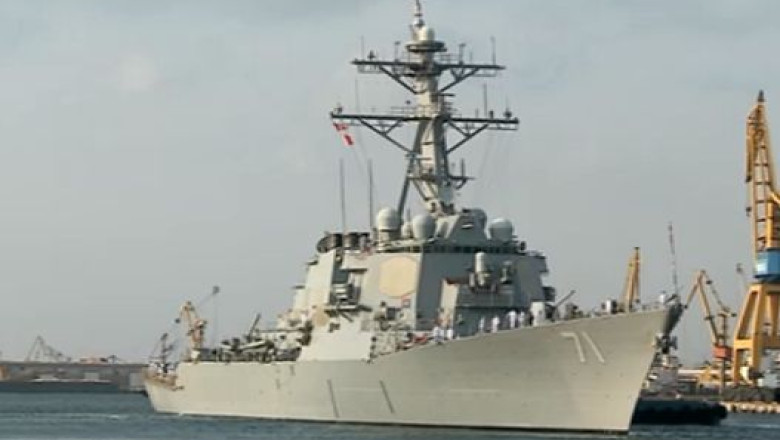 Exercitiu militar in Marea Neagra, cu participarea distrugatorului USS Ross Imagine